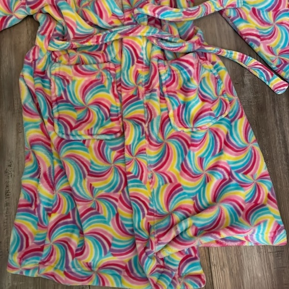 Candy Pink girls rainbow plush robe 10/12 - Picture 4 of 7